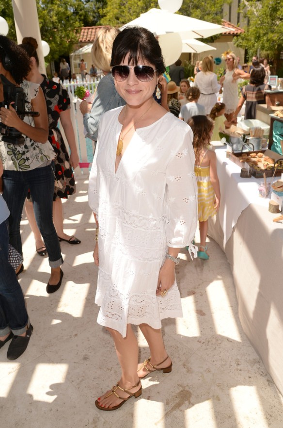 Selma Blair Attends Huggies Snug Dry Baby2Baby Mother's Day Event 4