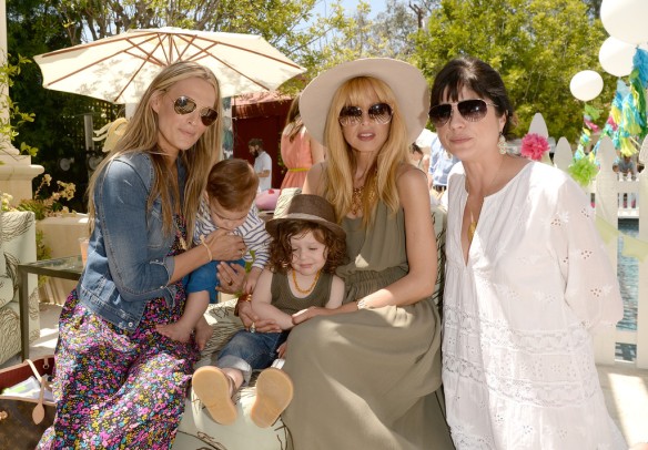 Selma Blair, Molly Sims, Rachel Zoe, Attend Huggies Snug Dry Baby2Baby Mother's Day Event 5